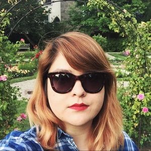 Meet your Posher, Emily